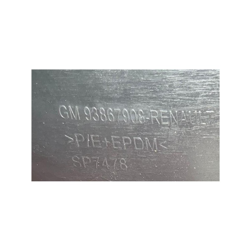 Recambio de pase rueda tra. izdo. para renault trafic iii furgón (06.2014) m9r z7 referencia OEM IAM 93867908  