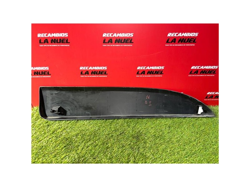Recambio de moldura puerta del. izda. para renault trafic iii furgón (06.2014) m9r z7 referencia OEM IAM 93867925  
