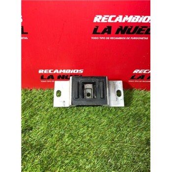 SOPORTE IZQUIERDO MOTOR 8200676857 