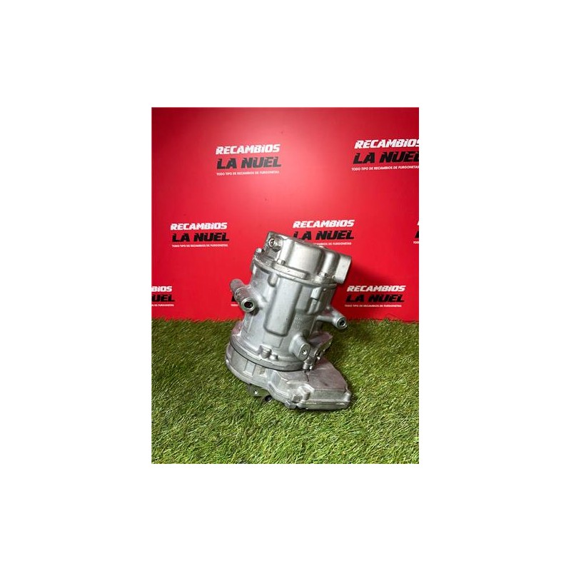 Recambio de compresor aire acondicionado para renault kangoo iii rapid (03.2021) kangoo referencia OEM IAM 926000464R  