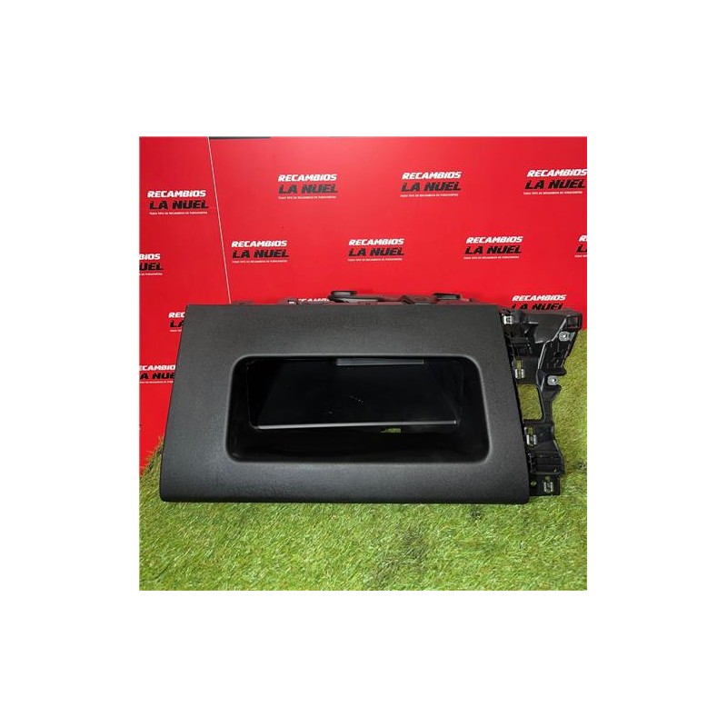 Recambio de guantera salpicadero para renault kangoo iii rapid (03.2021) kangoo referencia OEM IAM A4206802700  