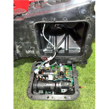 Recambio de deposito ad blue para opel combo life e (2018) 1.5 edition [1,5 ltr. - 75 kw cdti dpf] referencia OEM IAM 9817601880