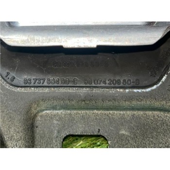 Recambio de soporte motor para peugeot peugeot partnert yh01 referencia OEM IAM 9673768480  