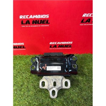 SOPORTE IZQUIERDO MOTOR 5QA199555C 