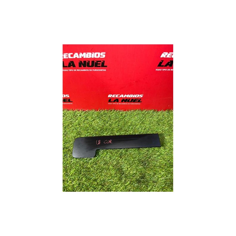 Recambio de moldura puerta delantera derecha para peugeot partner tepee (05.2008) yh01 referencia OEM IAM 9825220080  