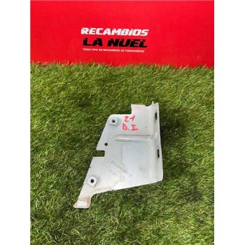 SOPORTE IZQUIERDO PARAGOLPES 641C30003R 