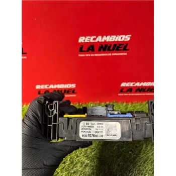 Recambio de caja fusibles/rele para peugeot partner tepee (05.2008) yh01 referencia OEM IAM 9830707680 28641125 