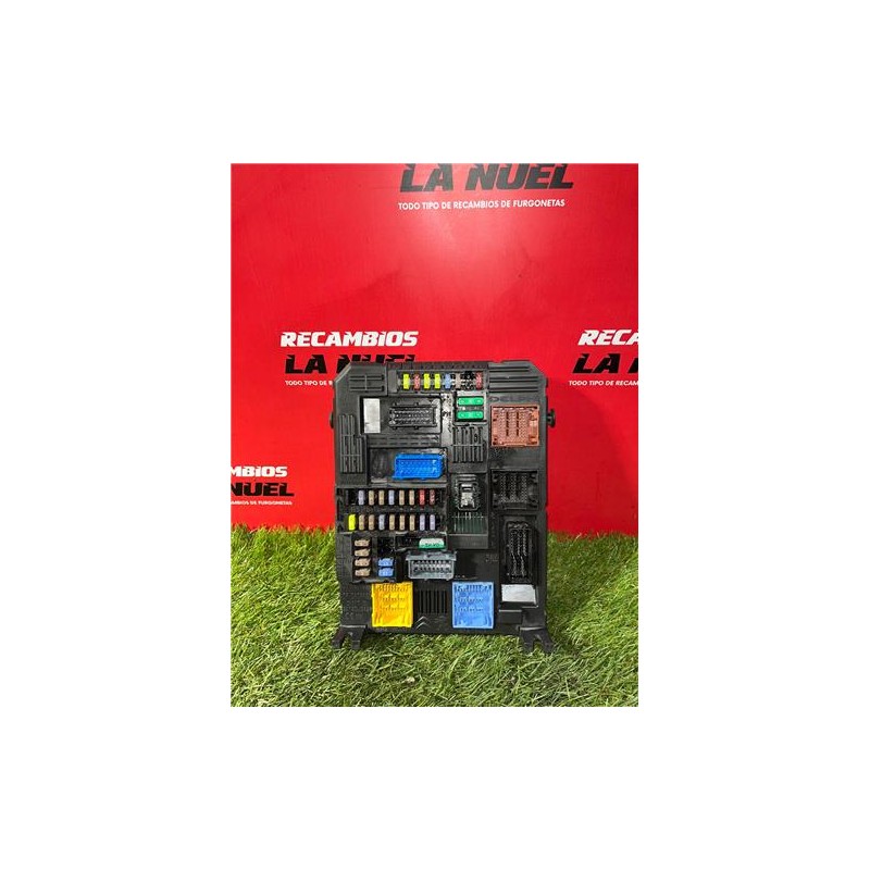 Recambio de caja fusibles/rele para citroën jumpy furgón (05.2016) 1.6 confort m [1,6 ltr. - 85 kw blue-hdi fap] referencia OEM 