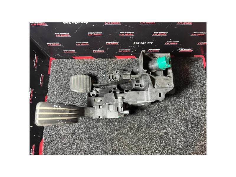 Recambio de juego pedales completo para renault trafic iii furgón (06.2014) 1.6 l2h1 2,9t [1,6 ltr. - 85 kw dci diesel] referenc