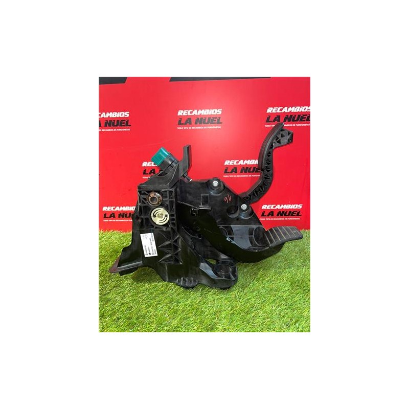 Recambio de juego pedales completo para renault trafic iii furgón (06.2014) m9r z7 referencia OEM IAM 180026451R 465016415R 