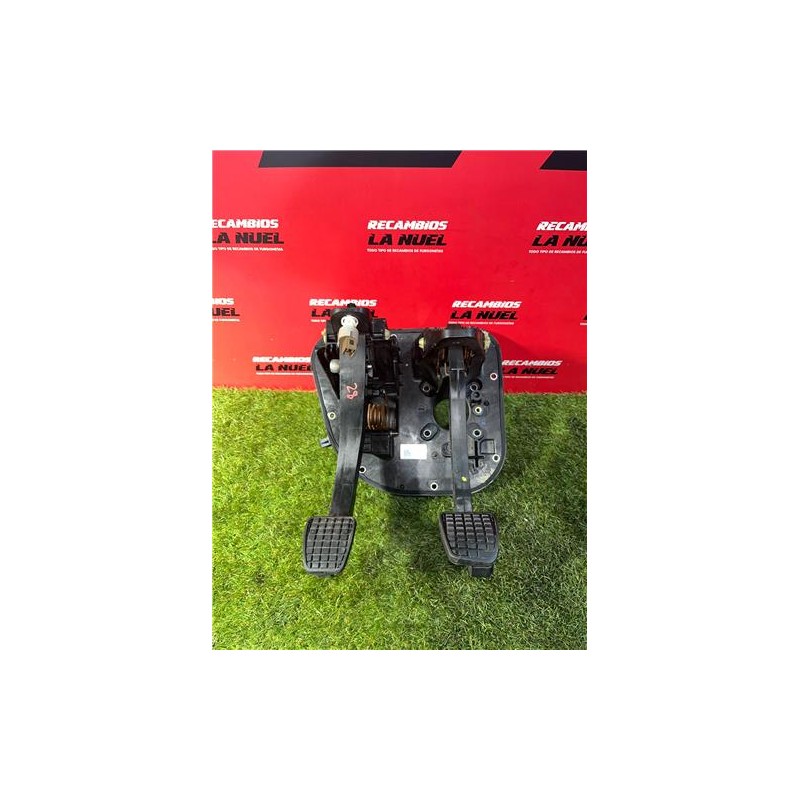 Recambio de juego pedales completo para iveco daily furgón (2014) 2.3 fg 33 s ... v batalla 3520 [2,3 ltr. - 100 kw diesel scr] 