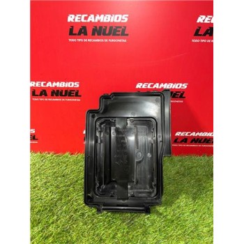 Recambio de tapa caja rele para renault trafic iii furgón (06.2014) m9r z7 referencia OEM IAM 284B50669R  