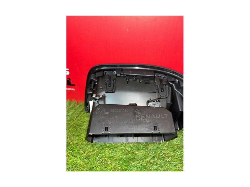 Recambio de aireador derecho para renault trafic iii furgón (06.2014) m9r z7 referencia OEM IAM 687603893R  