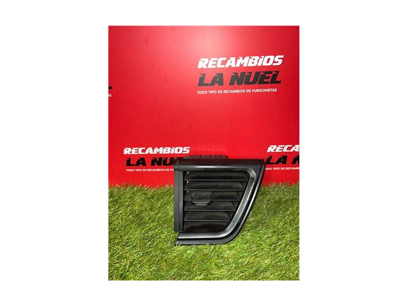 Recambio de aireador derecho para renault trafic iii furgón (06.2014) m9r z7 referencia OEM IAM 687508261R  