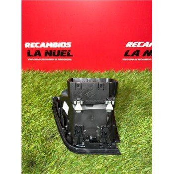 Recambio de aireador derecho para renault trafic iii furgón (06.2014) m9r z7 referencia OEM IAM 687508261R  