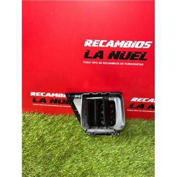 Recambio de aireador derecho para renault trafic iii furgón (06.2014) m9r z7 referencia OEM IAM 687508261R  