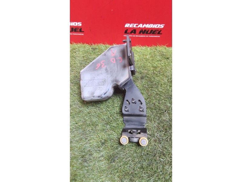 Recambio de rodillo puerta corredera derecha para citroën jumpy iii furgoneta (v_) 1.5 bluehdi 100 referencia OEM IAM 9823714480