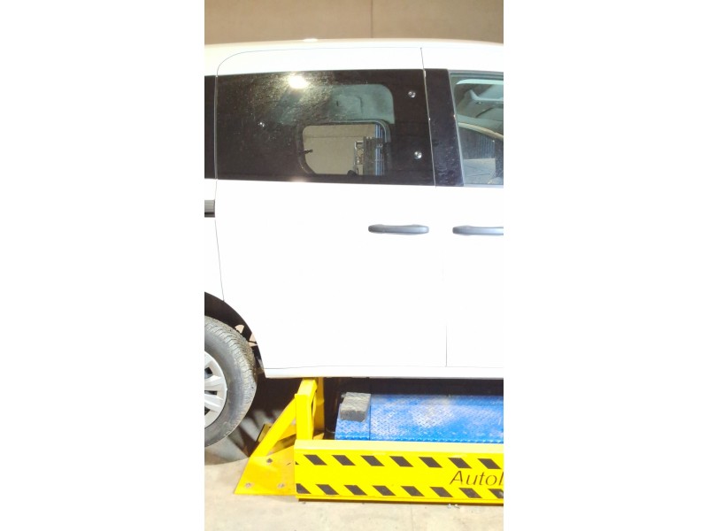 Recambio de puerta lateral corredera derecho para renault kangoo iii monospace blue dci 95 (kjab) referencia OEM IAM   