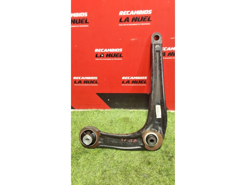 Recambio de brazo suspension delantero izquierdo para citroën jumpy iii furgoneta (v_) 1.5 bluehdi 100 referencia OEM IAM 981686