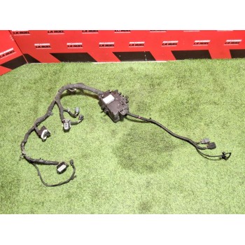 CAJA RELES / FUSIBLES gk3t9k499bcd bk2t14a175aa 