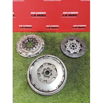 KIT EMBRAGUE 302055884R 302054477r 123107790r