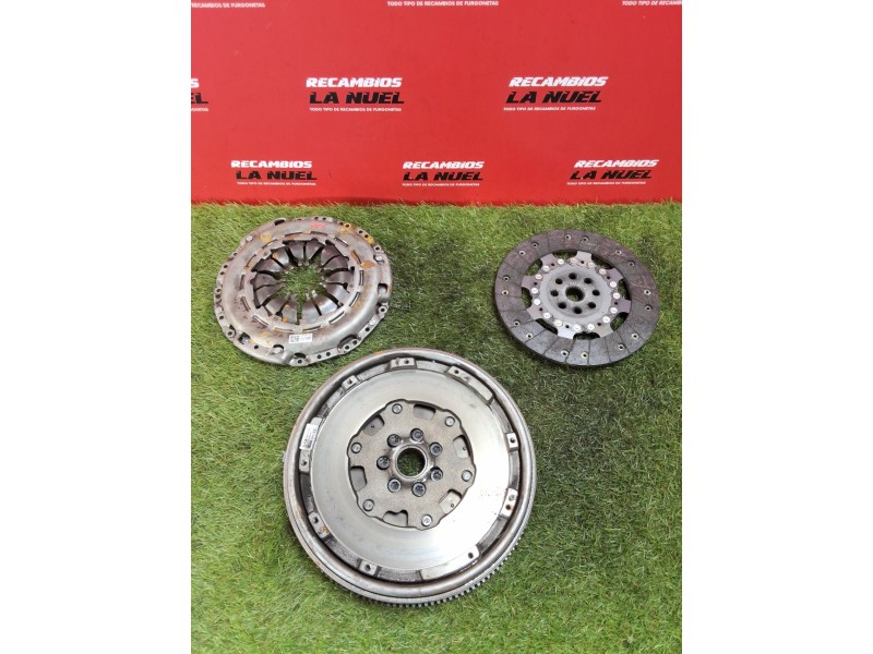 Recambio de kit embrague para renault kangoo iii monospace blue dci 95 (kjab) referencia OEM IAM 302055884R 302054477r 123107790