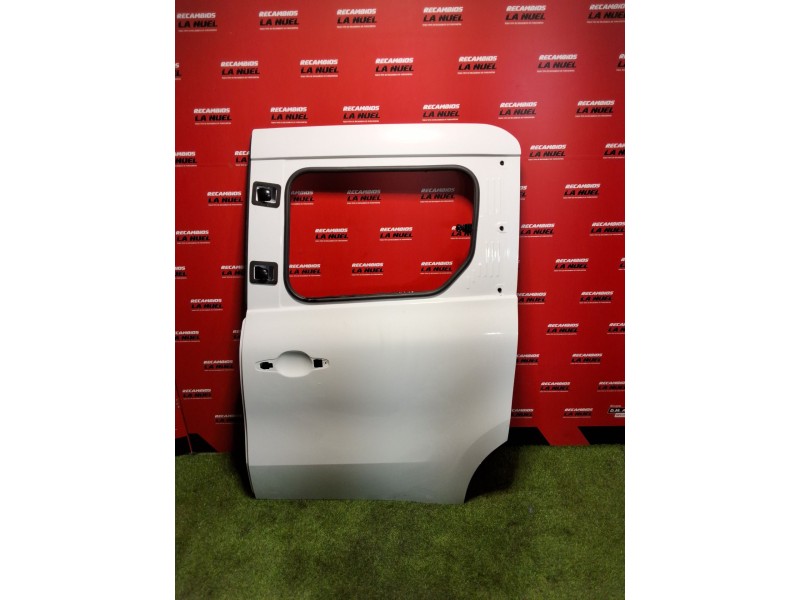 Recambio de puerta lateral corredera izquierdo para renault kangoo iii monospace blue dci 95 (kjab) referencia OEM IAM 821017512