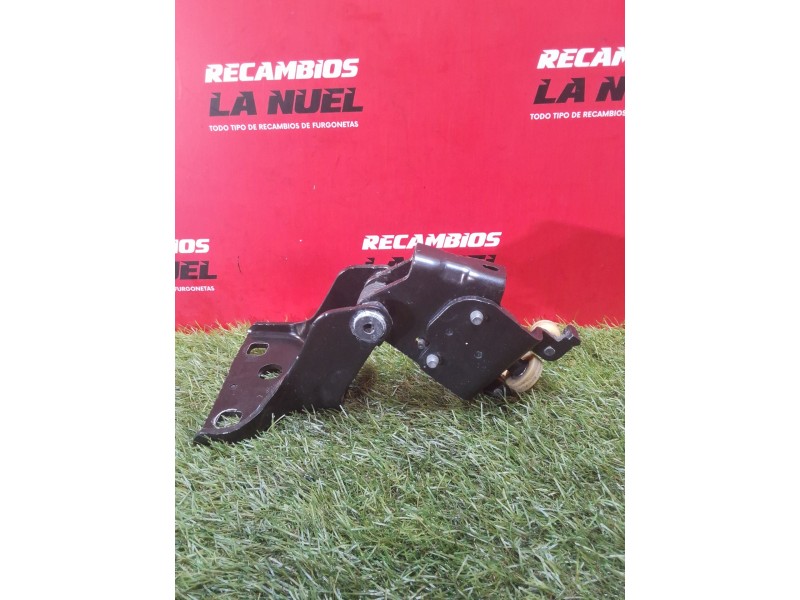 Recambio de rodillo puerta corredera izquierda para renault kangoo iii monospace blue dci 95 (kjab) referencia OEM IAM 824132459