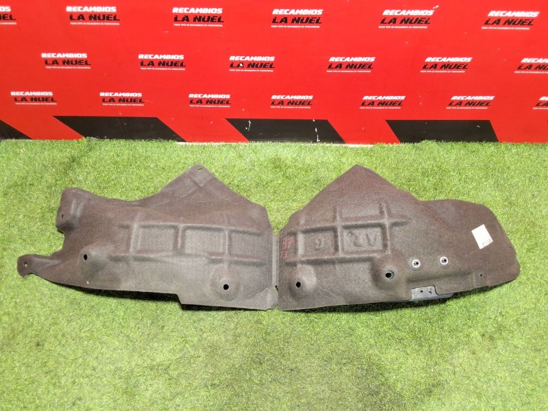 Recambio de paso de rueda trasero izquierdo para renault kangoo iii monospace blue dci 95 (kjab) referencia OEM IAM 767494482R  