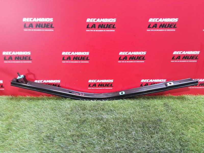 Recambio de soporte / guia puerta corredera para renault kangoo iii monospace blue dci 95 (kjab) referencia OEM IAM 745900296R  