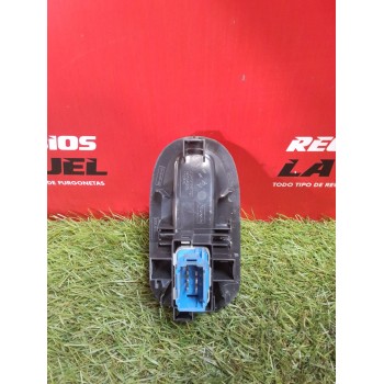 Recambio de mando elevalunas delantero derecho para renault master iii furgoneta (fv) 2.3 dci 125 fwd (fv0c, fv0d, fv0g, fv0h, f