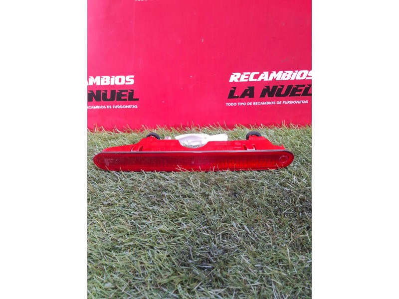 Recambio de luz central de freno para opel combo furgoneta/monovolumen (k9) 1.5 d referencia OEM IAM 9682830180  