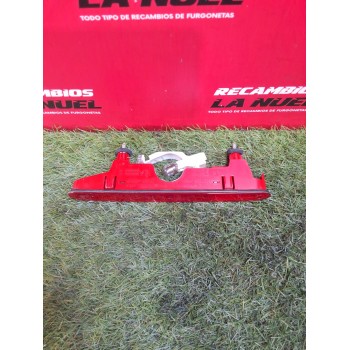 Recambio de luz central de freno para opel combo furgoneta/monovolumen (k9) 1.5 d referencia OEM IAM 9682830180  