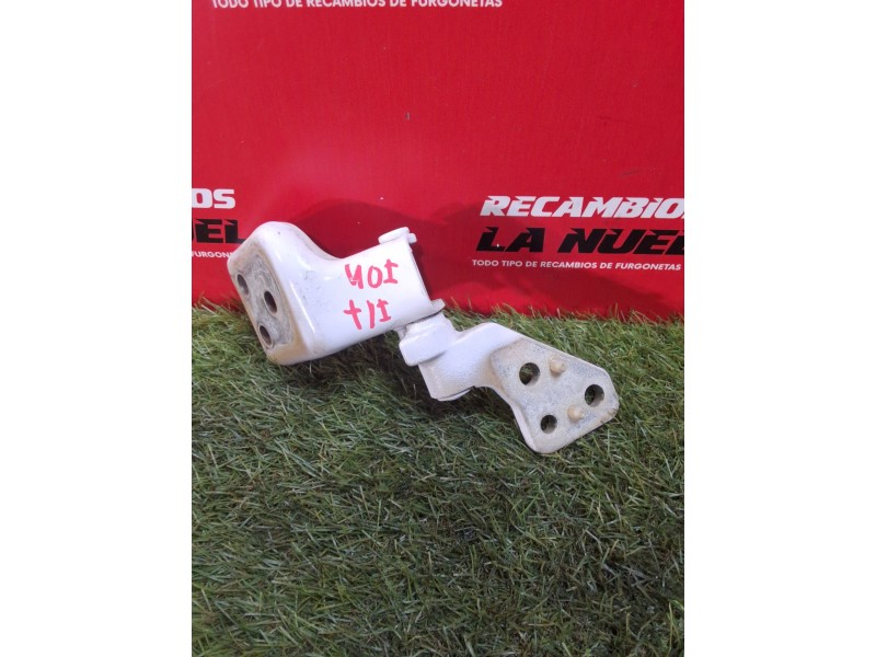 Recambio de bisagra trasera izquierda baja para opel combo furgoneta/monovolumen (k9) 1.5 d referencia OEM IAM 080D13921  