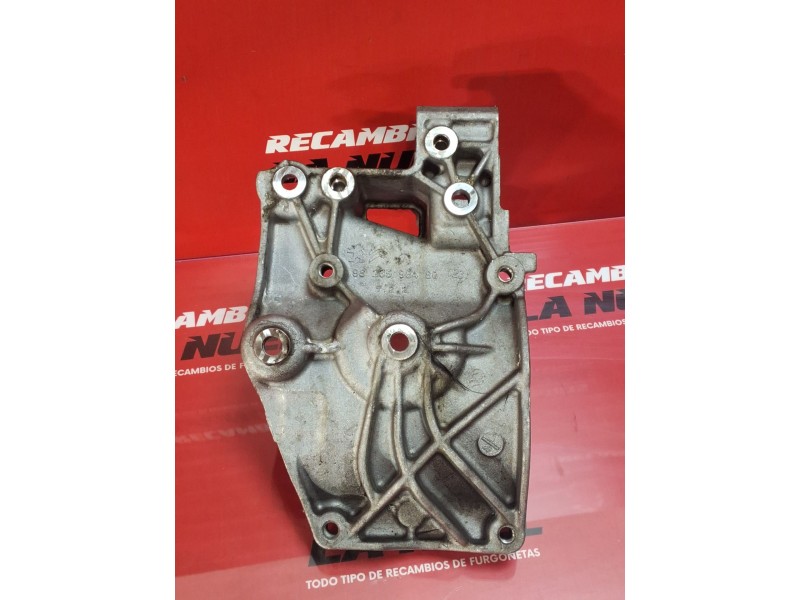 Recambio de soporte alternador para peugeot partner furgoneta/monovolumen (k9) 1.5 bluehdi 100 referencia OEM IAM 9823598480  
