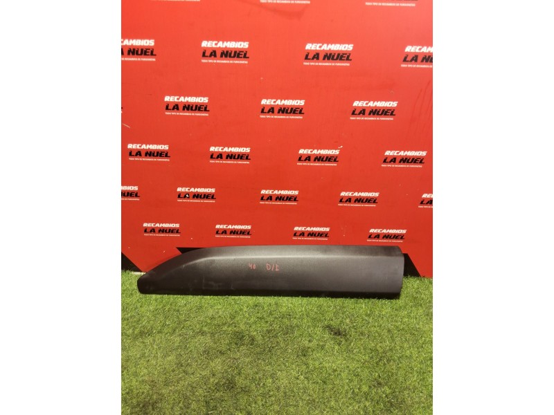 Recambio de moldura puerta delantera izquierda para opel combo furgoneta/monovolumen (k9) 1.5 d referencia OEM IAM 9817696377  