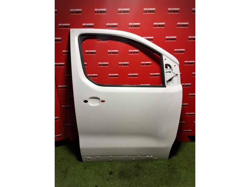 Recambio de puerta delantero derecho para citroën jumpy iii furgoneta (v_) 1.5 bluehdi 120 referencia OEM IAM   
