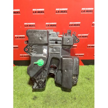 Recambio de deposito adblue para opel vivaro furgón l express cdti dpf referencia OEM IAM 4099029AE  