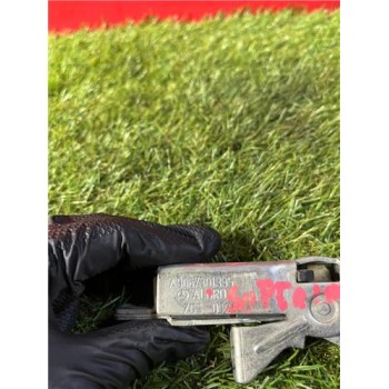 CERRADURA PUERTA TRASERA DERECHA A9067301335 