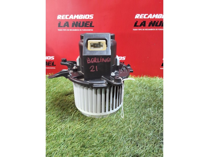 Recambio de motor calefaccion para peugeot partner furgoneta/monovolumen (k9) 1.5 bluehdi 100 referencia OEM IAM EQA352 5P433010