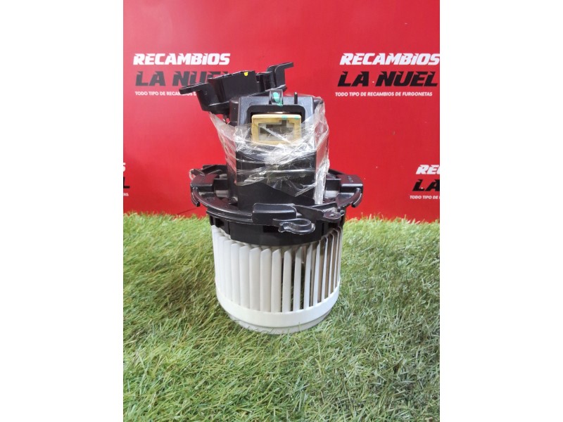 Recambio de motor calefaccion para renault express advance blue dci diesel fap referencia OEM IAM 5P3730100 5v86 