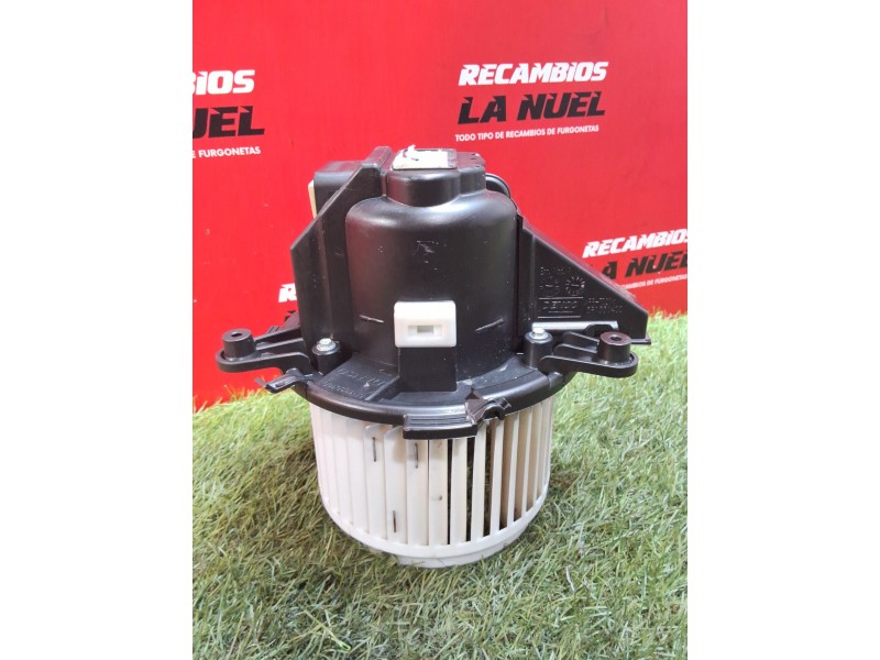 Recambio de motor calefaccion para citroën jumpy furgón control m blue-hdi fap referencia OEM IAM 5P1330100  