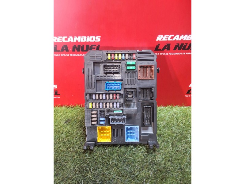 Recambio de caja reles para citroën jumpy furgón control m blue-hdi fap referencia OEM IAM 9830790580  