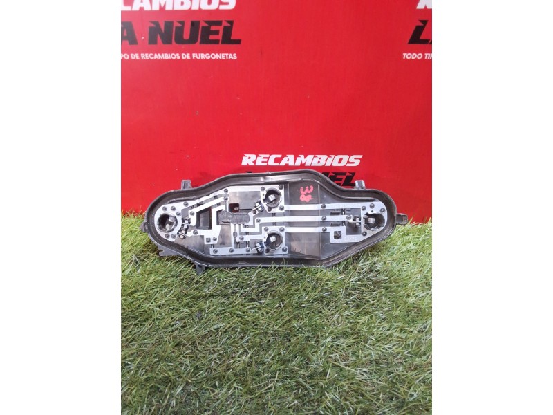 Recambio de portalamparas para peugeot partner furgoneta/monovolumen (k9) 1.5 bluehdi 100 referencia OEM IAM 41018016  