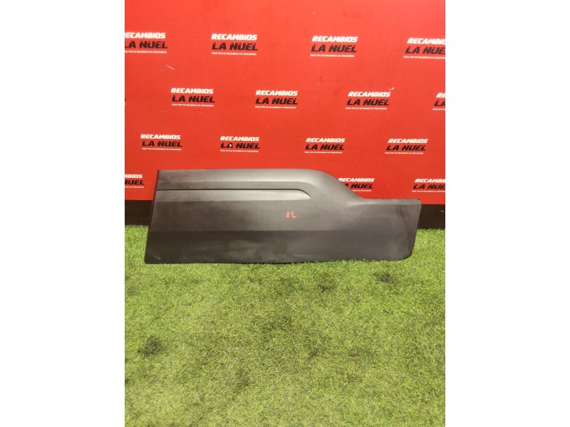 Recambio de moldura puerta trasera derecha para peugeot partner furgoneta/monovolumen (k9) 1.5 bluehdi 100 referencia OEM IAM 98