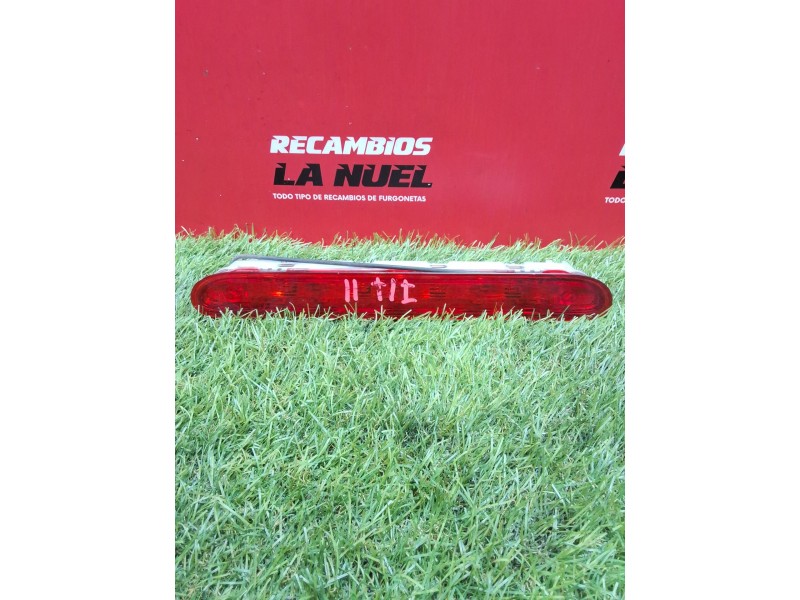 Recambio de luz central de freno para citroën jumpy furgón control m blue-hdi fap referencia OEM IAM 9811325980  