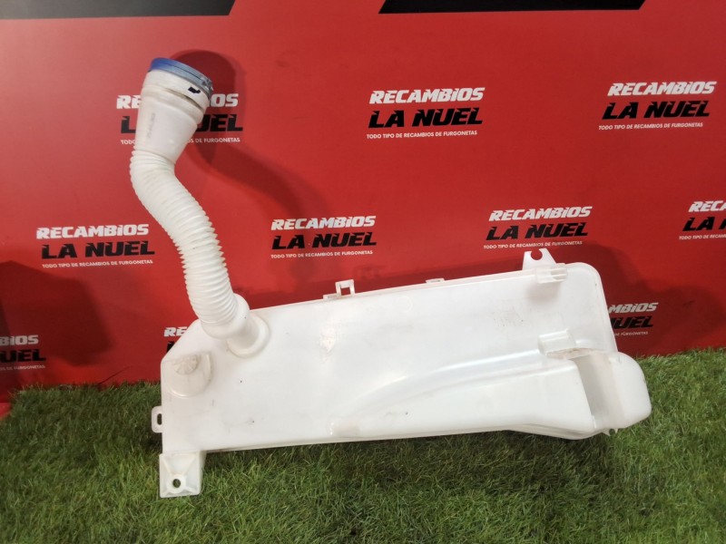 Recambio de deposito limpiaparabrisas para citroën jumpy iii furgoneta (v_) 1.5 bluehdi 120 referencia OEM IAM 9809803680 A2C962