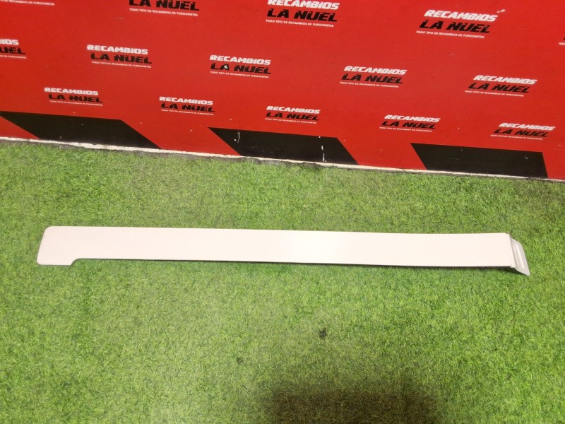 Recambio de moldura puerta delantera derecha para citroën jumpy furgón control m blue-hdi fap referencia OEM IAM 9808384280  