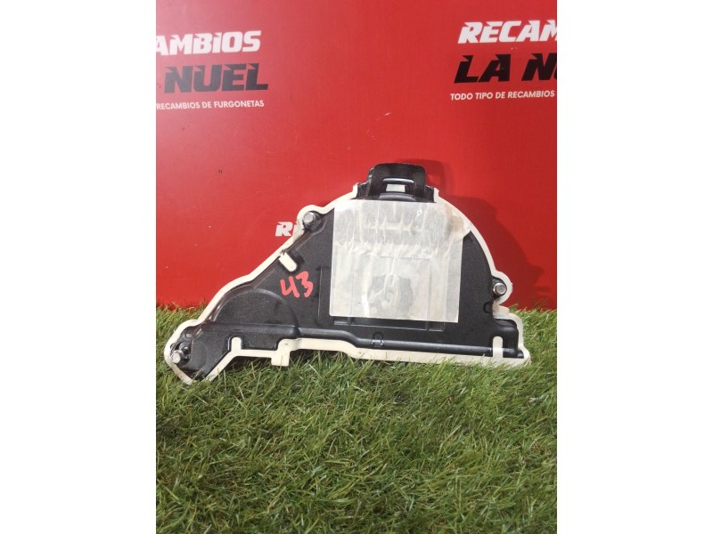 Recambio de tapa distribucion para peugeot partner furgoneta/monovolumen (k9) 1.5 bluehdi 100 referencia OEM IAM 9824675280  