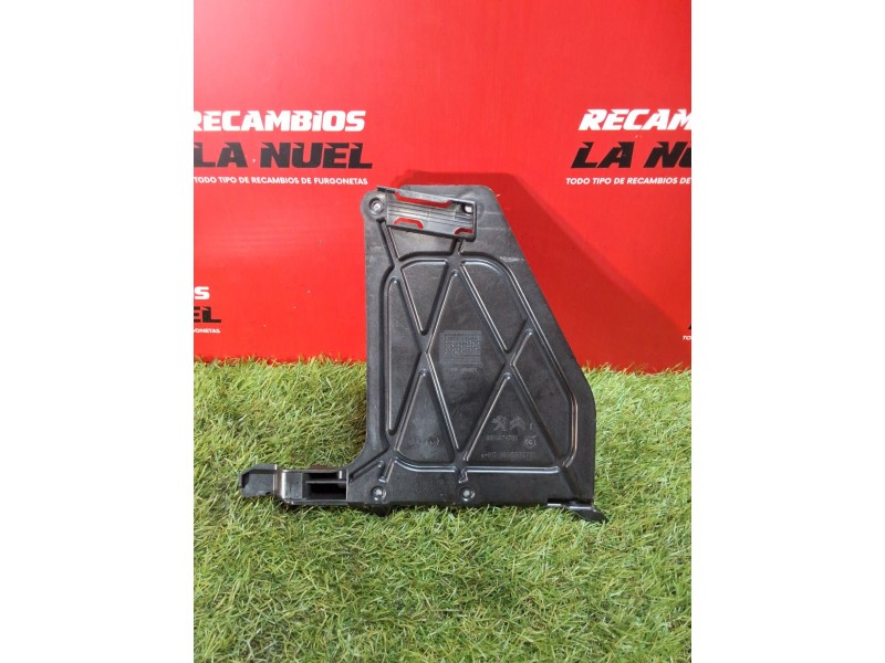 Recambio de plastico para peugeot partner furgoneta/monovolumen (k9) 1.5 bluehdi 100 referencia OEM IAM 9808674780  